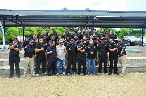 Executive protection training group